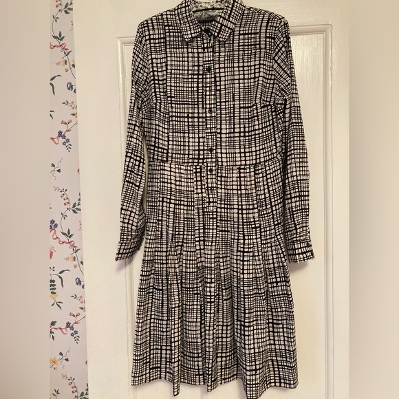 CALVIN KLEIN Shirtdress! Timeless! Sz 4 - Picture 2 of 13